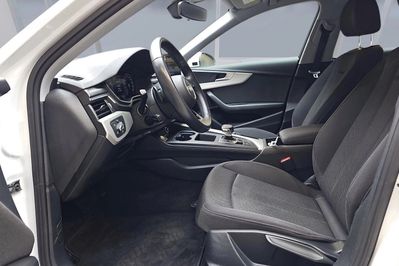 Audi A4 Avant 45 TFSI quattro S Line