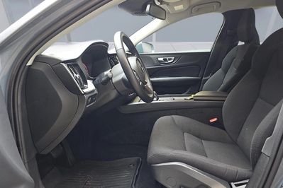 Volvo V60 B4 D Momentum Core