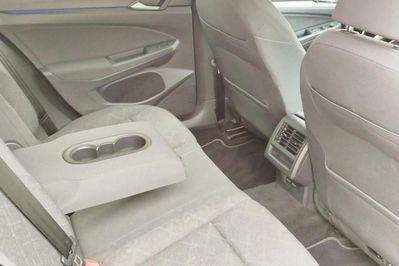 Volkswagen Golf VIII 2.0 TDI Life Plus DSG
