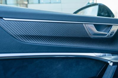 Audi A6 RS6 TFSI quattro Performance