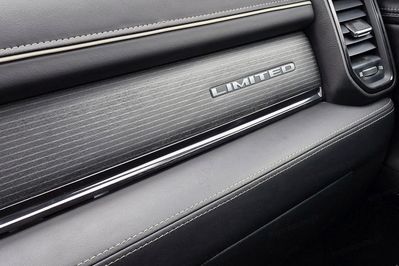 RAM 1500 Limited V8 HEMI