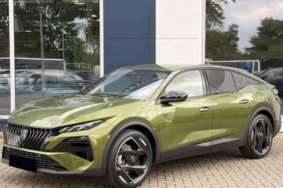 Peugeot 408 GT Exclusive e-DCS7 1.6 Plug-in Hybrid