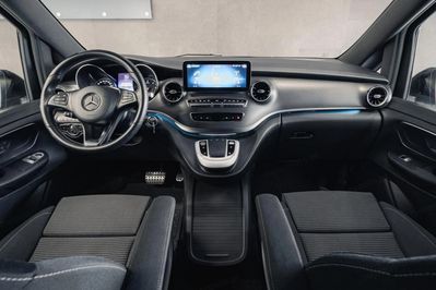 Mercedes V Klasa 300 d 4-Matic  9G-Tronic (długi)