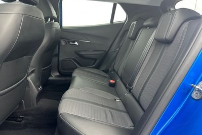 Peugeot 2008 Allure 1.2 PureTech EAT8