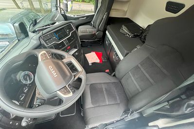 Iveco S-Way 4x2