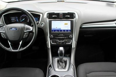 Ford Mondeo 2.0 Hybrid Trend