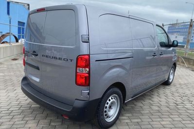 Peugeot Expert M L1H1 EAT8