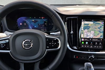 Volvo V60 T6 AWD Plug-In Plus Dark