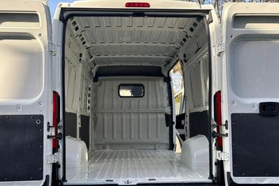 Peugeot Boxer 2.0 BlueHDi L2H2