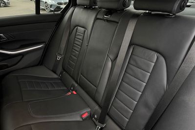 BMW Seria 3 330i xDrive M Sport