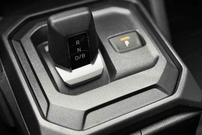 Dacia Duster Expression MMT 1.8 Full Hybrid