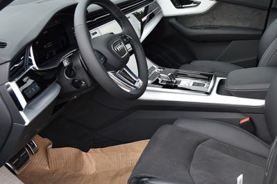 Audi Q8 TFSI e quattro