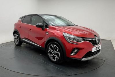Renault Captur Intens 1.3 E-Tech AT