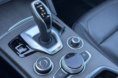 Alfa Romeo Stelvio Turbo TI Q4 aut