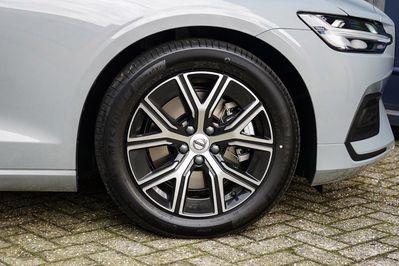 Volvo V60 B4 Essential