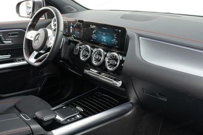Mercedes EQA 250.66.5KWH Amg Line