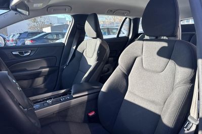 Volvo V60 B3 B Momentum Core
