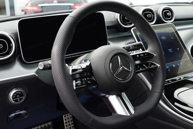 Mercedes Klasa C 200 d AMG