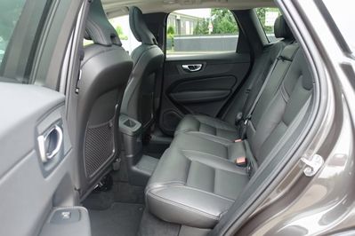 Volvo XC60 T8 Plug-In Hybrid AWD Ultra Bright