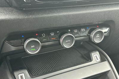 Citroen C4 Shine 1.5 BlueHDI EAT8