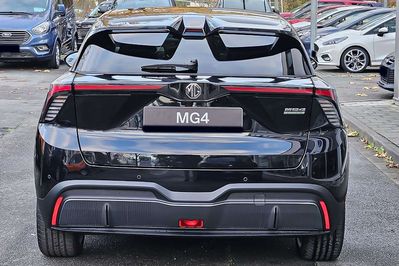 MG 4 64kWh Luxury