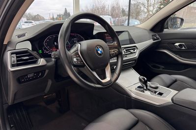 BMW Seria 3 318i