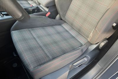 Volkswagen Golf GTI 2.0 TSI DSG