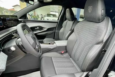 Peugeot 5008 GT 1.2 PureTech mHEV S&S e-DCS6