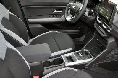 Dacia Duster Journey 1.8 Full Hybrid