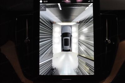 Volvo XC60 B5 AWD Ultra Dark