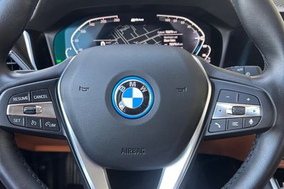 BMW Seria 3 330e PHEV M Sport sport-aut