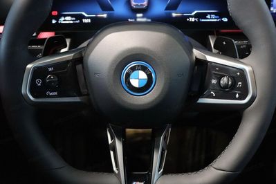 BMW Seria 5 Touring 550e xDrive M Sport