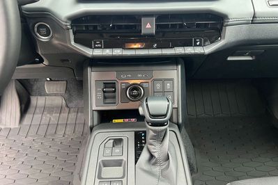 Toyota HiLux mHEV Double Cab Active 4x4 aut
