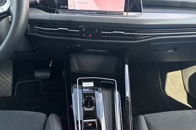Volkswagen Golf VIII Style DSG