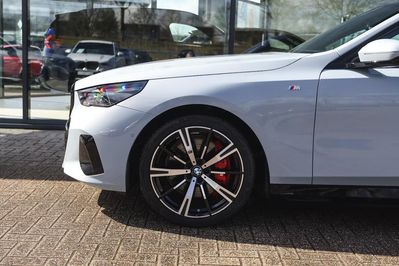 BMW Seria 5 Touring 520d xDrive M Sport