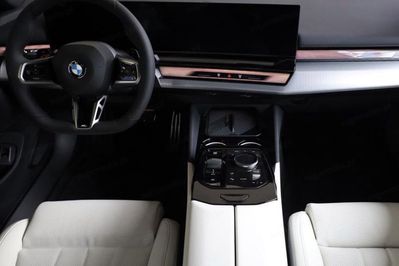 BMW Seria 5 520d M Sport