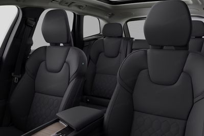 Volvo XC60 B5 B AWD Ultra Dark