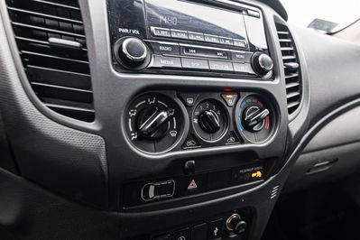 Mitsubishi L200 2.4 d