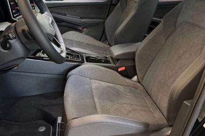 Volkswagen Golf Style 1.5 eTSI mHEV DSG