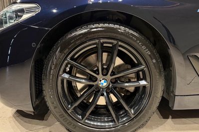 BMW Seria 5 520d xDrive M Sport