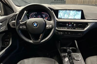 BMW Seria 1 118i Advantage