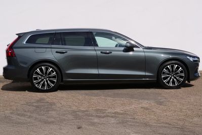 Volvo V60 B4 B Plus Bright