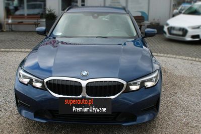 BMW Seria 3 318i aut