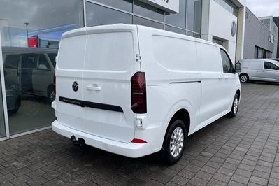 Volkswagen Transporter L2H1 AT8