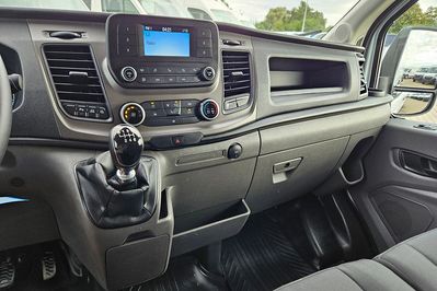 Ford Transit L4H3
