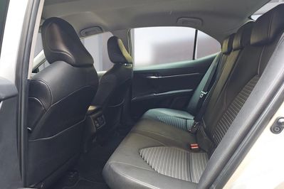 Toyota Camry 2.5 Hybrid Prestige