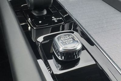 Volvo XC60 B5 B AWD Plus Dark aut