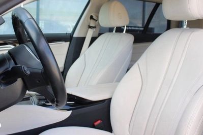 BMW Seria 5 Touring 530i xDrive Luxury Line