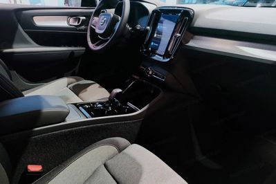 Volvo XC40 B3 Plus Dark