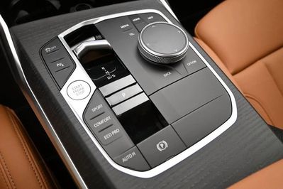 BMW Seria 3 318i M Sport